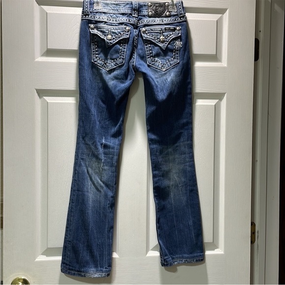 MISS Me Mid-rise Jeans - Picture 3 of 8